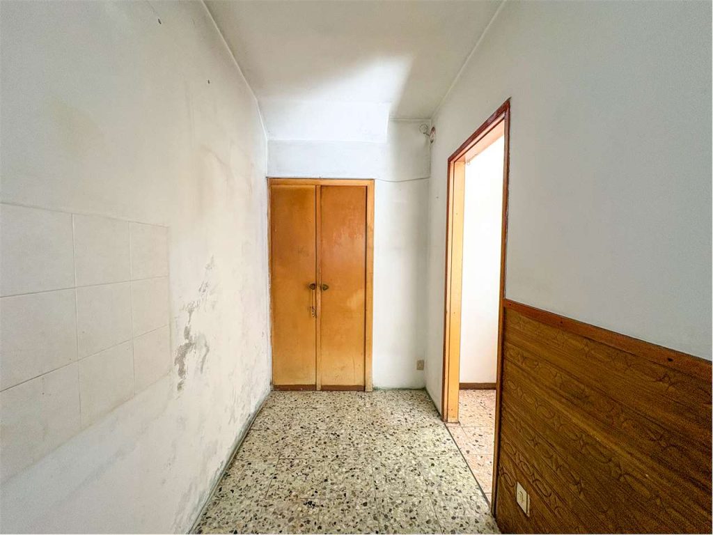UNA CASA DA REINVENTARE, TRA FASCINO E CARATTERE