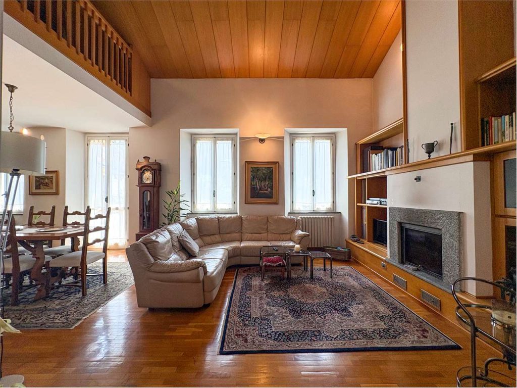 GRANDE DUPLEX IN CENTRO CITTA’