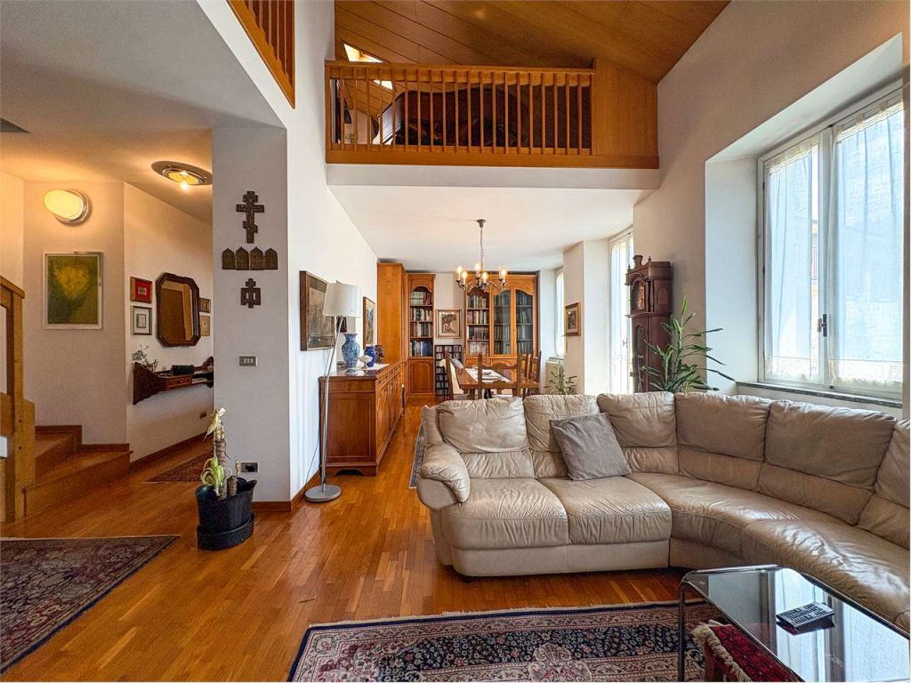 GRANDE DUPLEX IN CENTRO CITTA’